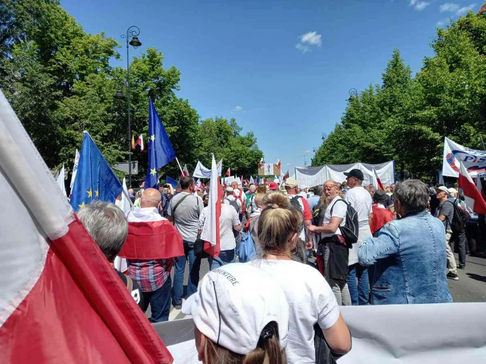 Po marszu 4 czerwca, Donald Tusk zapowiada kolejną demonstrację. Tym razem, w Poznaniu - Zdjęcie główne