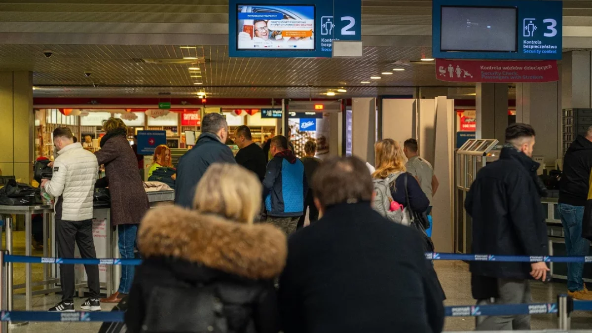 Kolejna zmiana na poznańskiej Ławicy. Ile wcześniej trzeba pojawić się na lotnisku? - Zdjęcie główne