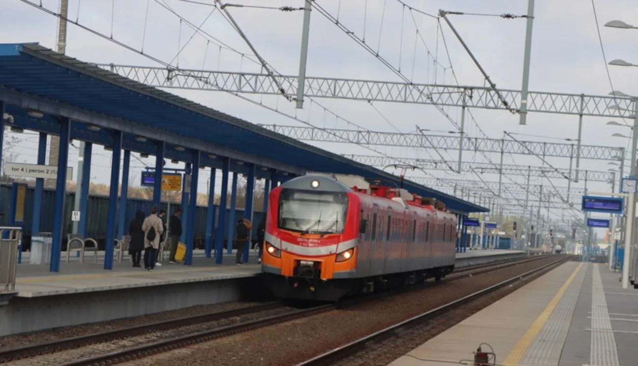 Pociągiem po niemal całej Polsce na jednym bilecie. Wakacyjna oferta 2024 - Zdjęcie główne