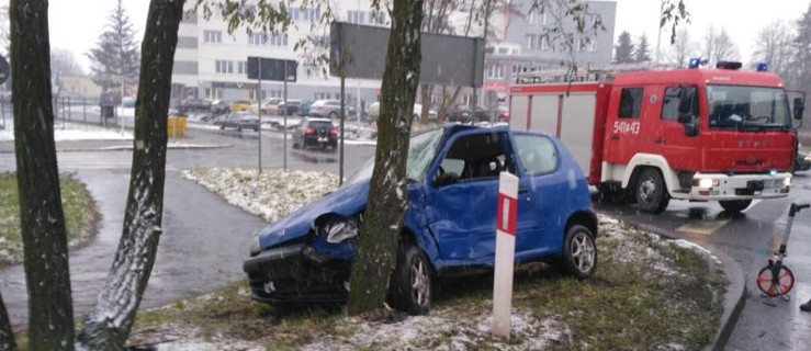 Osiemdziesięciolatek spowodował kolizję. Stracił prawo jazdy - Zdjęcie główne