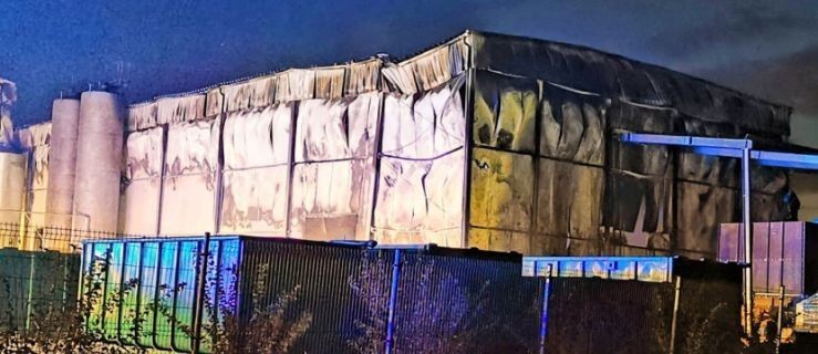 Pożar hali produkcyjnej w Białym Dworze - Zdjęcie główne
