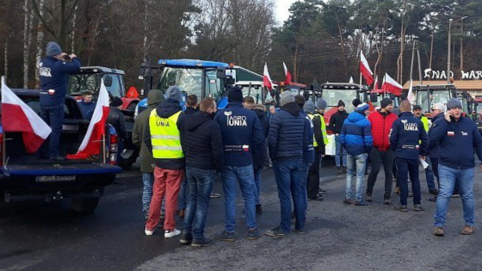 150 traktorów zablokuje drogę krajową nr 11 do Poznania   - Zdjęcie główne