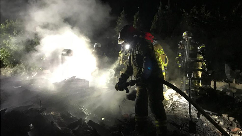 W pożarze w Pile zginęły dwie osoby. Altana spłonęła doszczętnie - Zdjęcie główne