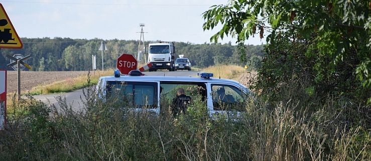 Półnagi mężczyzna stwarzał zagrożenie na drodze  - Zdjęcie główne