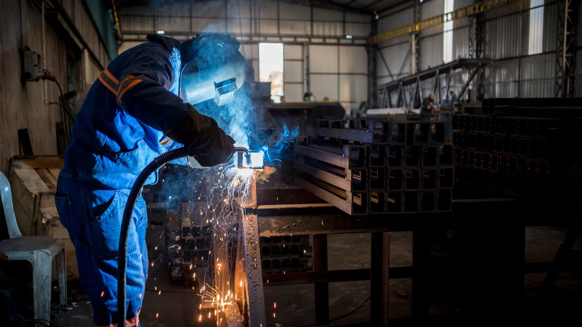 Koniec z „umowami śmieciowymi”. Inspektor sam zmieni zlecenie w etat