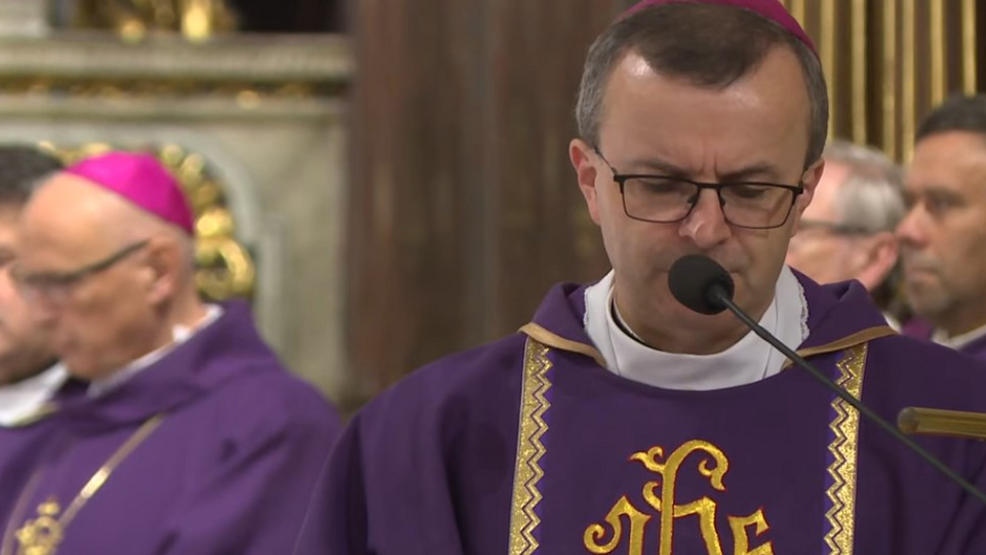 „Nie znamy tajemnic jego sumienia”. Msza żałobna w intencji bp. Edwarda Janiaka [WIDEO]  - Zdjęcie główne