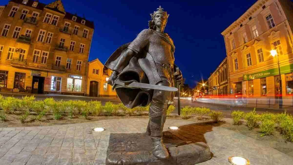 Gniezno to nie tylko tylko katedra. Ta ukryta atrakcja to hit na rodzinny weekend