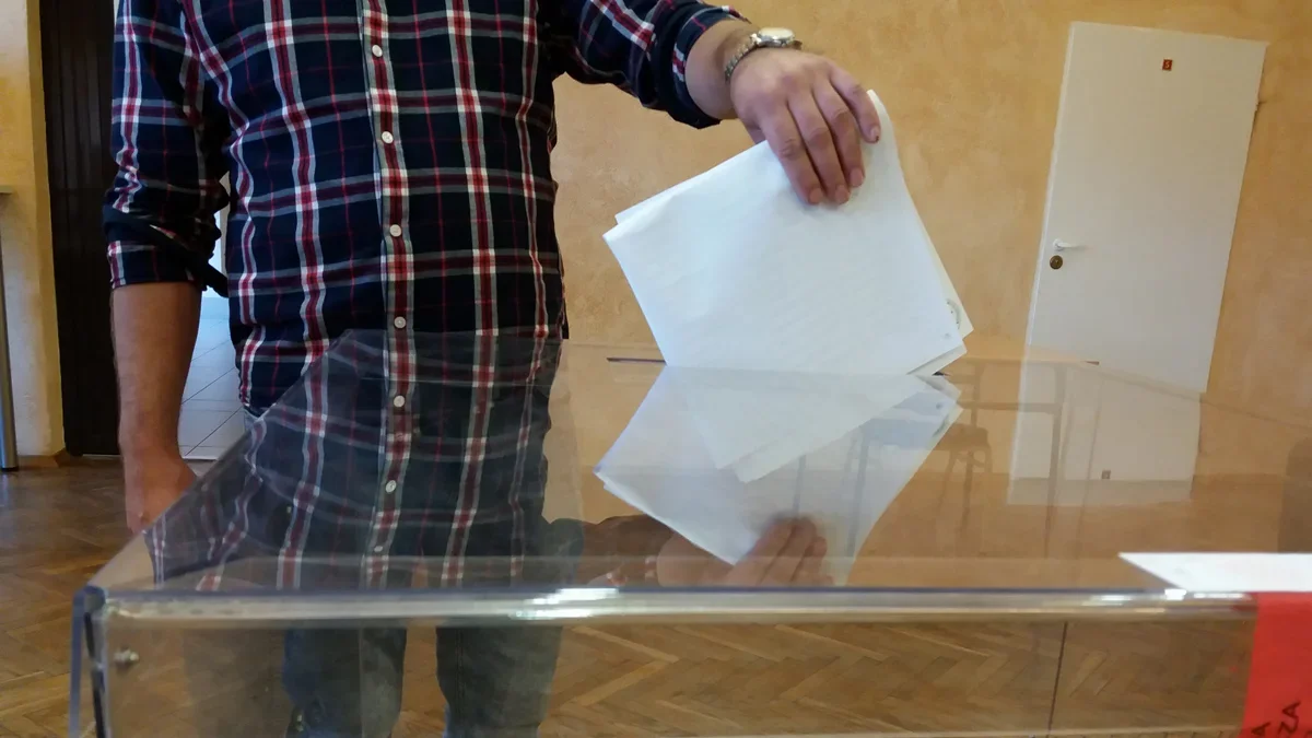 Wybory samorządowe 2024. Znamy datę – wiadomo, kiedy Polacy rozpoczną "maraton" przy urnach - Zdjęcie główne