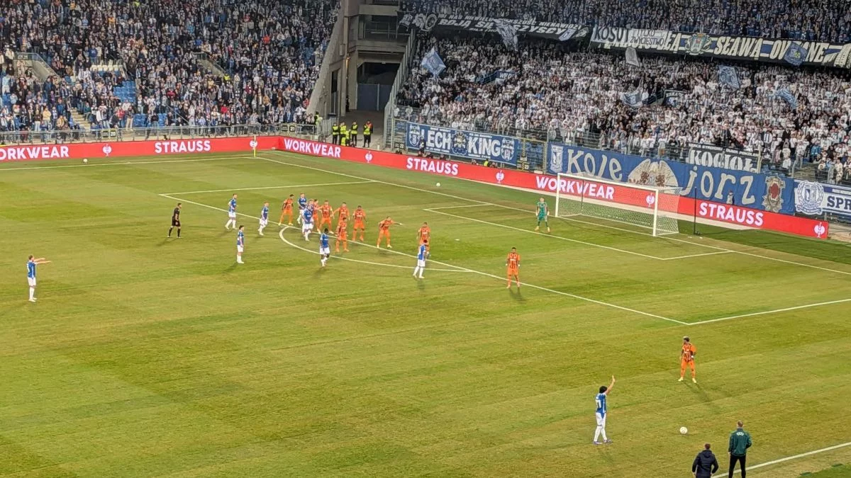 Szachtar Donieck - Lech Poznań. Czy Kolejorz odrobi stratę i awansuje do ćwierćfinału Ligi Konferencji? [RELACJA NA ŻYWO, AKTUALIZACJE]