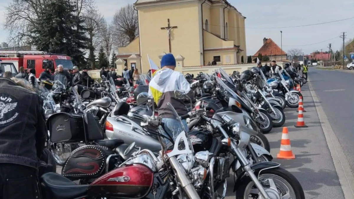 Sezon czas zacząć! Motocykliści wyruszyli na drogi z błogosławieństwem proboszcza [ZDJĘCIA]