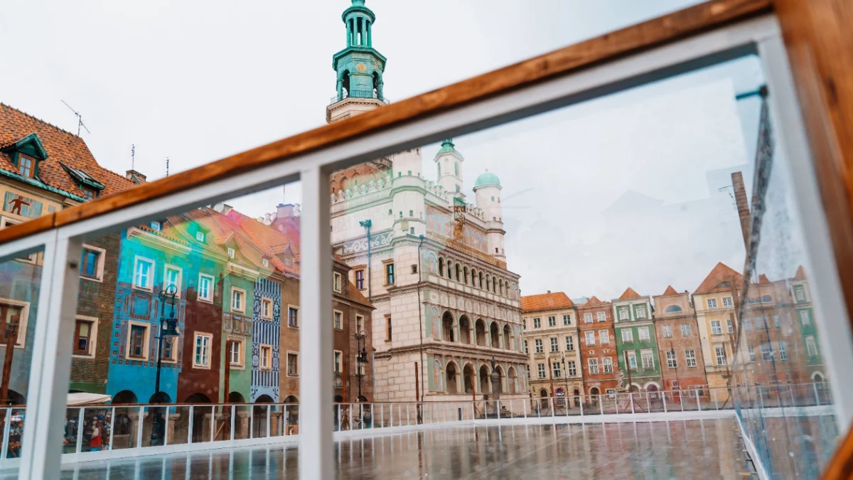 Lodowisko na Starym Rynku w Poznaniu. Z tą kartą można jeździć taniej [ZDJĘCIA] - Zdjęcie główne