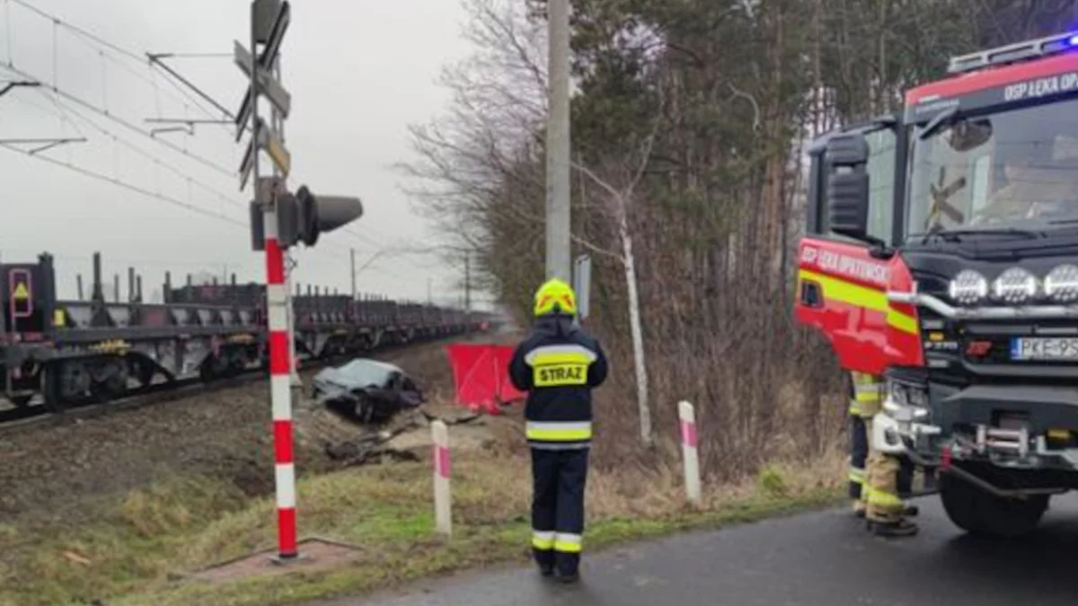 Tragiczny wypadek na przejeździe kolejowym w powiecie kępińskim. Zginął 29-letni mężczyzna - Zdjęcie główne