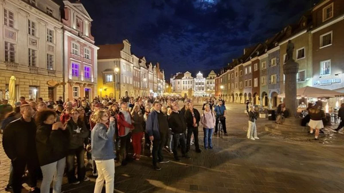 Darmowe nocne zwiedzanie Poznania. 10 tras z przewodnikami. Taka okazja tylko raz w roku!