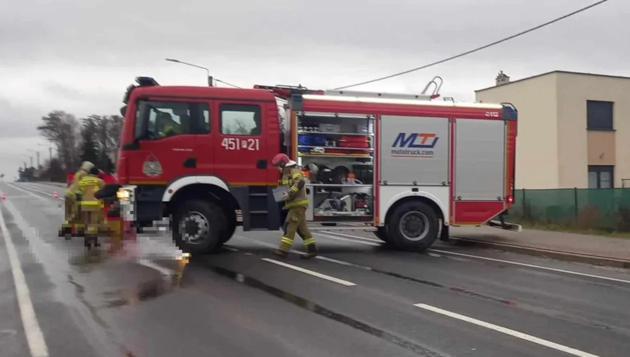 Śmiertelny wypadek na przejściu w Cielczy. Jarocińska policja poszukuje świadków - Zdjęcie główne