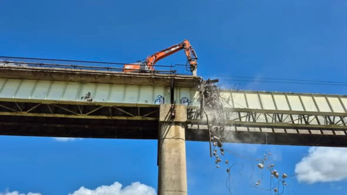 Szybszy przejazd i nowe przystanki. Kolejowa obwodnica Poznania przechodzi wielką modernizację