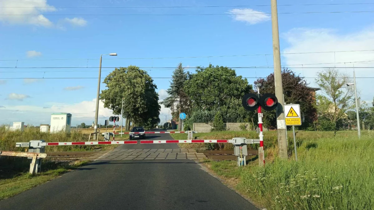 Bezpieczniej na przejazdach kolejowych w Wielkopolsce. Pojawią się nowoczesne urządzenia - Zdjęcie główne