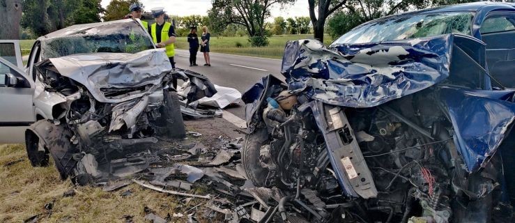 Tragiczne zderzenie osobówek. Nie żyje dwóch kierowców  - Zdjęcie główne