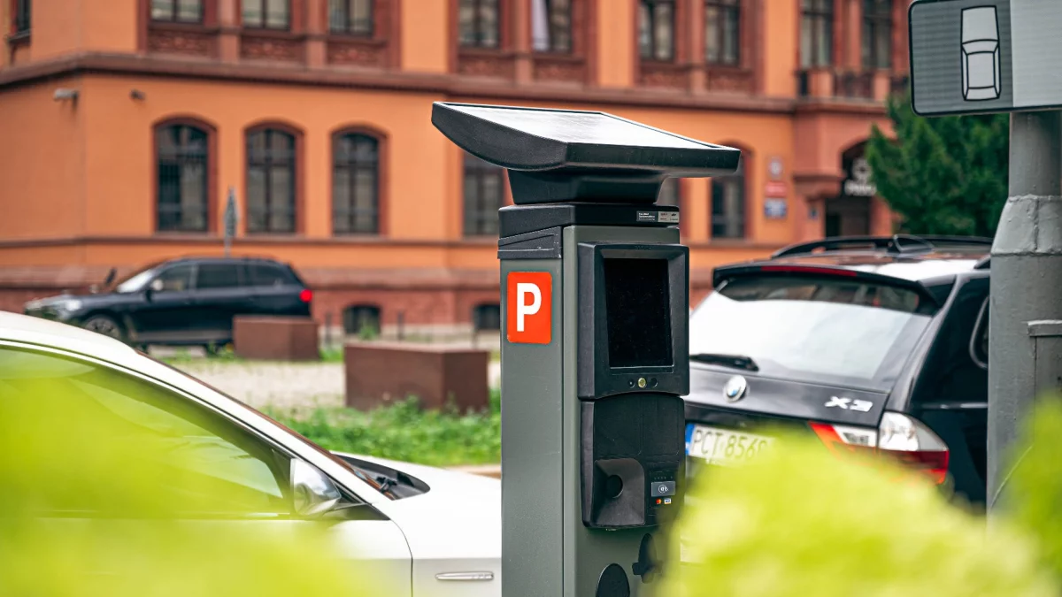 Tańsze parkowanie w Poznaniu dla lokalnych podatników. Jakie będą obowiązywać zasady? - Zdjęcie główne