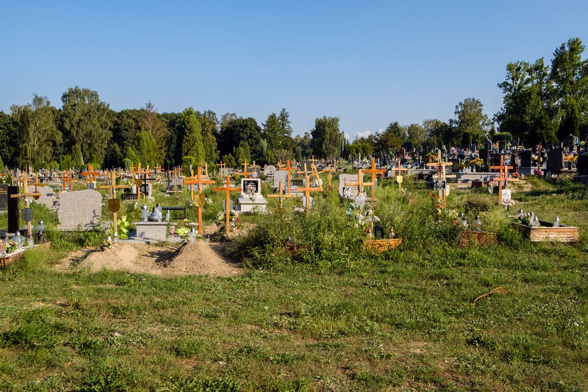 Brakuje miejsc na cmentarzu - Zdjęcie główne