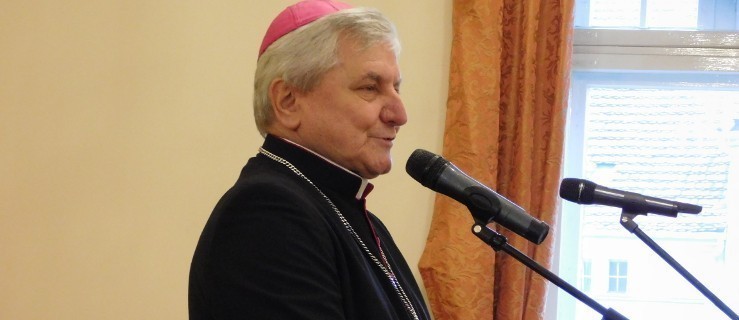 Prokuratura odmówiła wszczęcia śledztwa w sprawie biskupa Janiaka - Zdjęcie główne