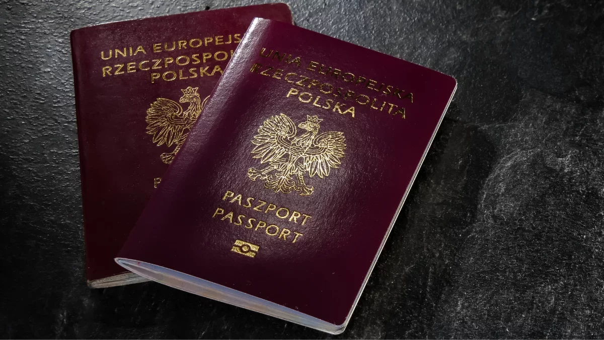 Wakacje za granicą? Złóż wniosek o paszport w sobotę – ostatnia szansa