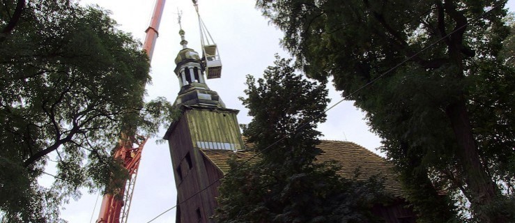 Kościół niszczeje bez właściciela - Zdjęcie główne