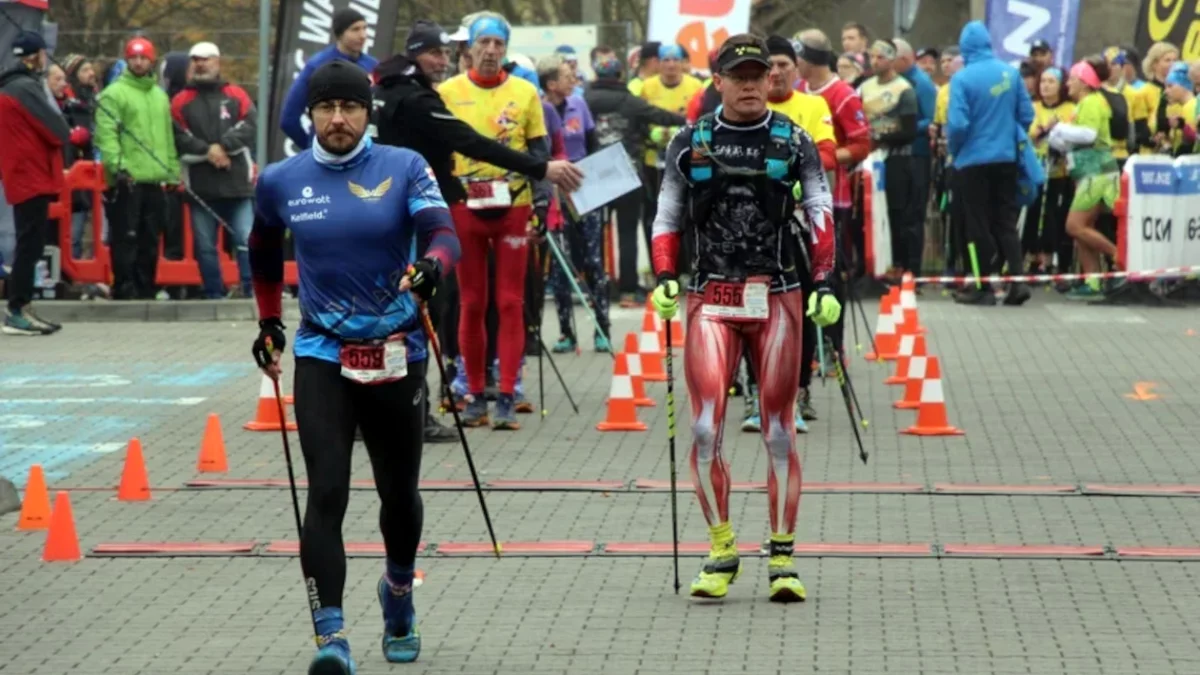 Około 600 osób w finale zmagań o Puchar Polski Nordic Walking [ZDJĘCIA, WIDEO] - Zdjęcie główne