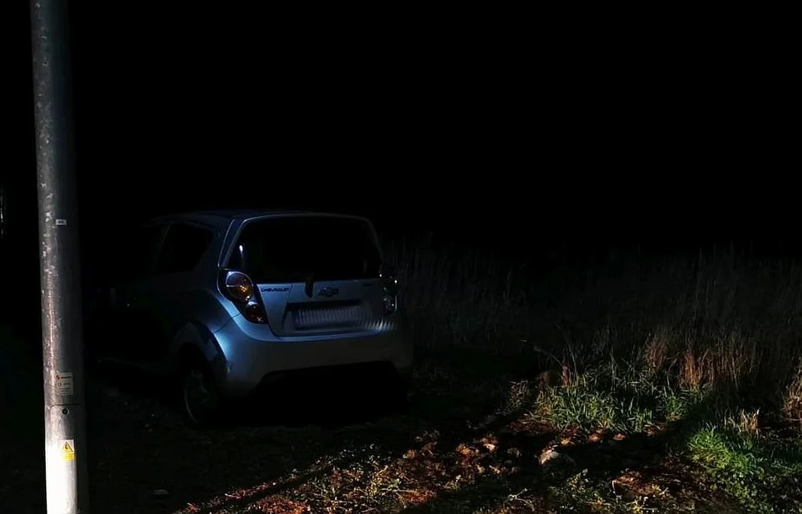 16-latek ukradł auto dziadkowi i uciekał przed policją. Byli z nim znajomi - Zdjęcie główne