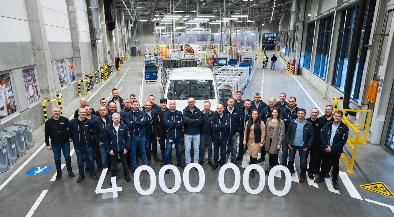 Volkswagen Poznań wyprodukował 4 miliony aut. Caddy jubileuszowym modelem  - Zdjęcie główne