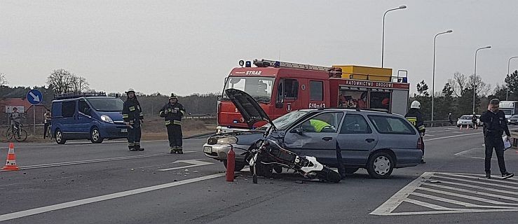 Zderzenie z motocyklistą na DK 11/15 w Nowym Mieście  - Zdjęcie główne